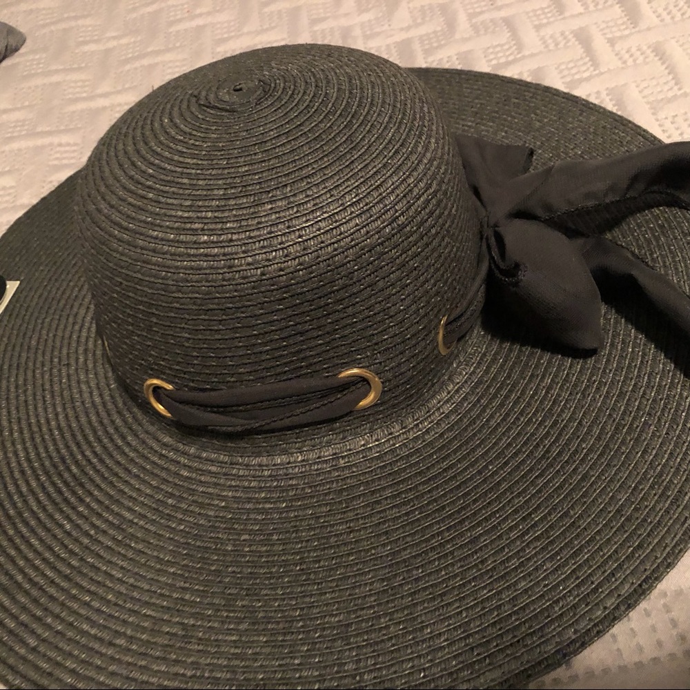 NWT Sun hat with ribbon accent - Picture 2 of 6